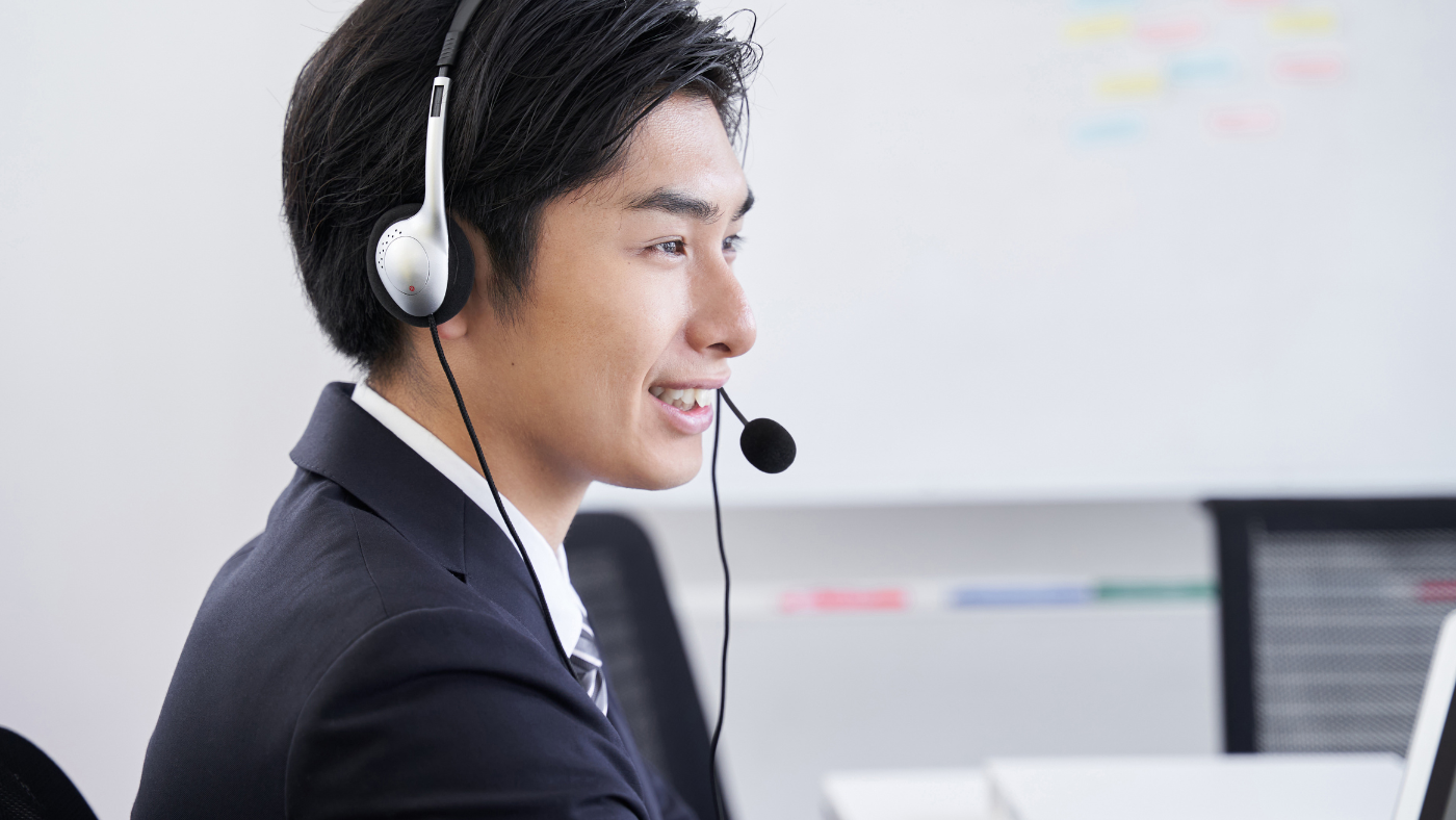 お問い合わせ前にお客さんは何を見ている?依頼先を選ぶ判断基準を解説!