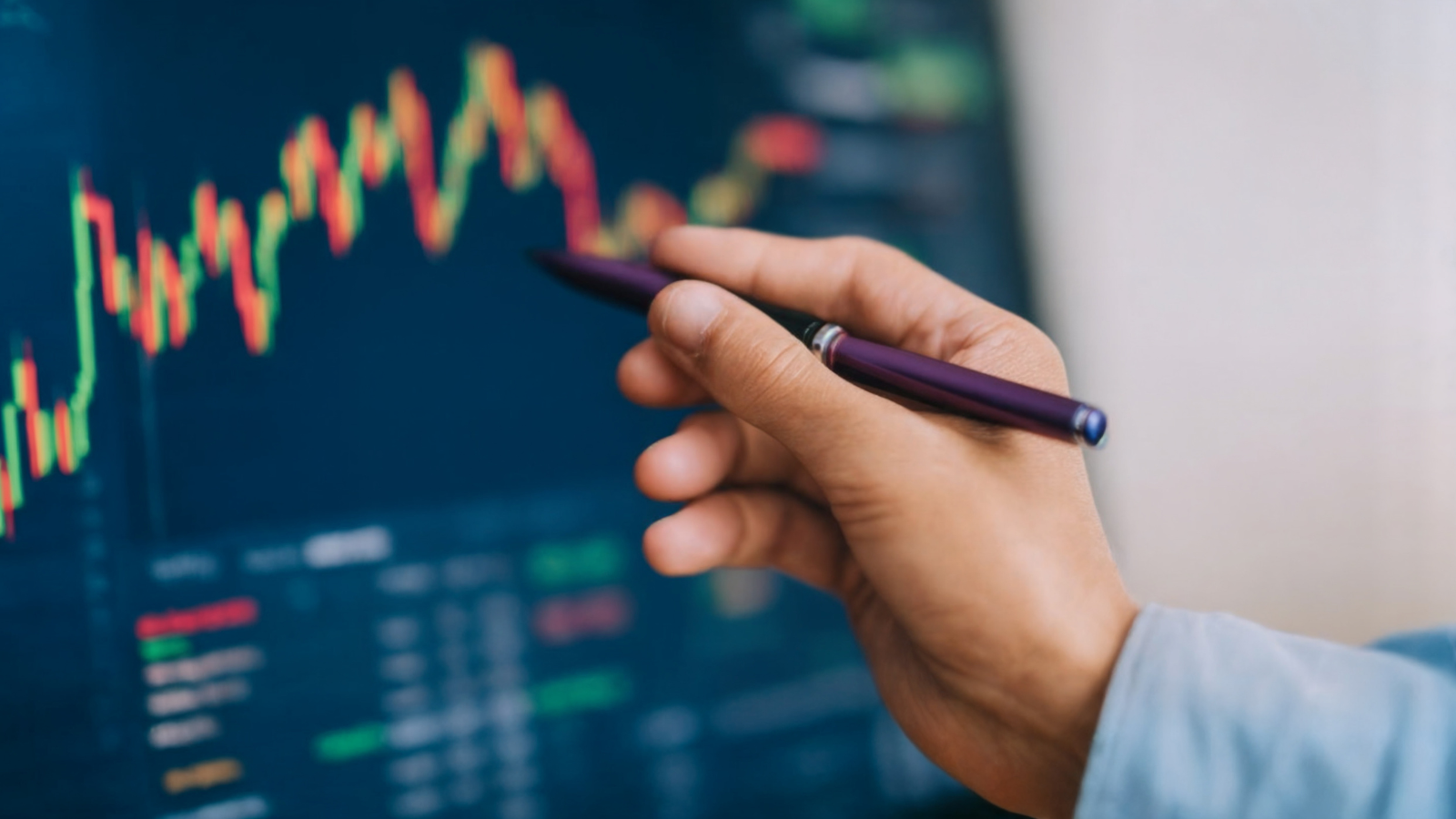 お客さんはあなたの会社をどう調べている？ 見込み顧客の行動から見えるホームページの重要性とは？