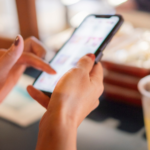 スクロールされるページデザインはどう作る？基本・方法・注意点を解説